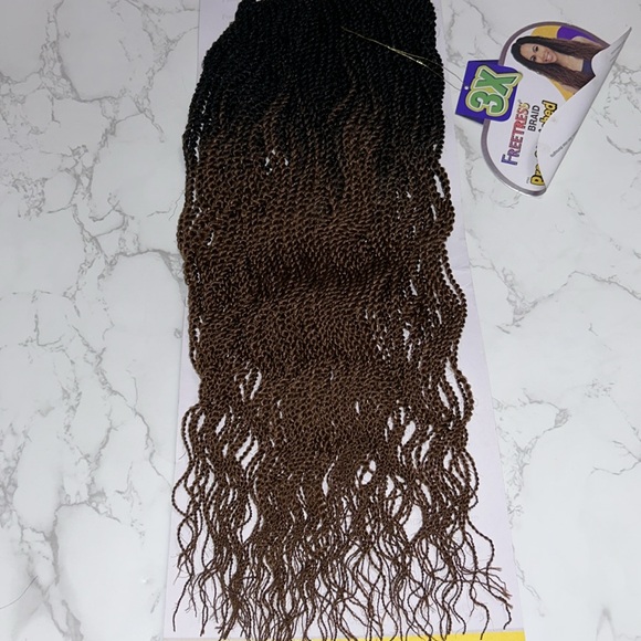 3X Freetress Brajd Pre-Stretched Natural Wavy Twist 18” - Picture 6 of 7